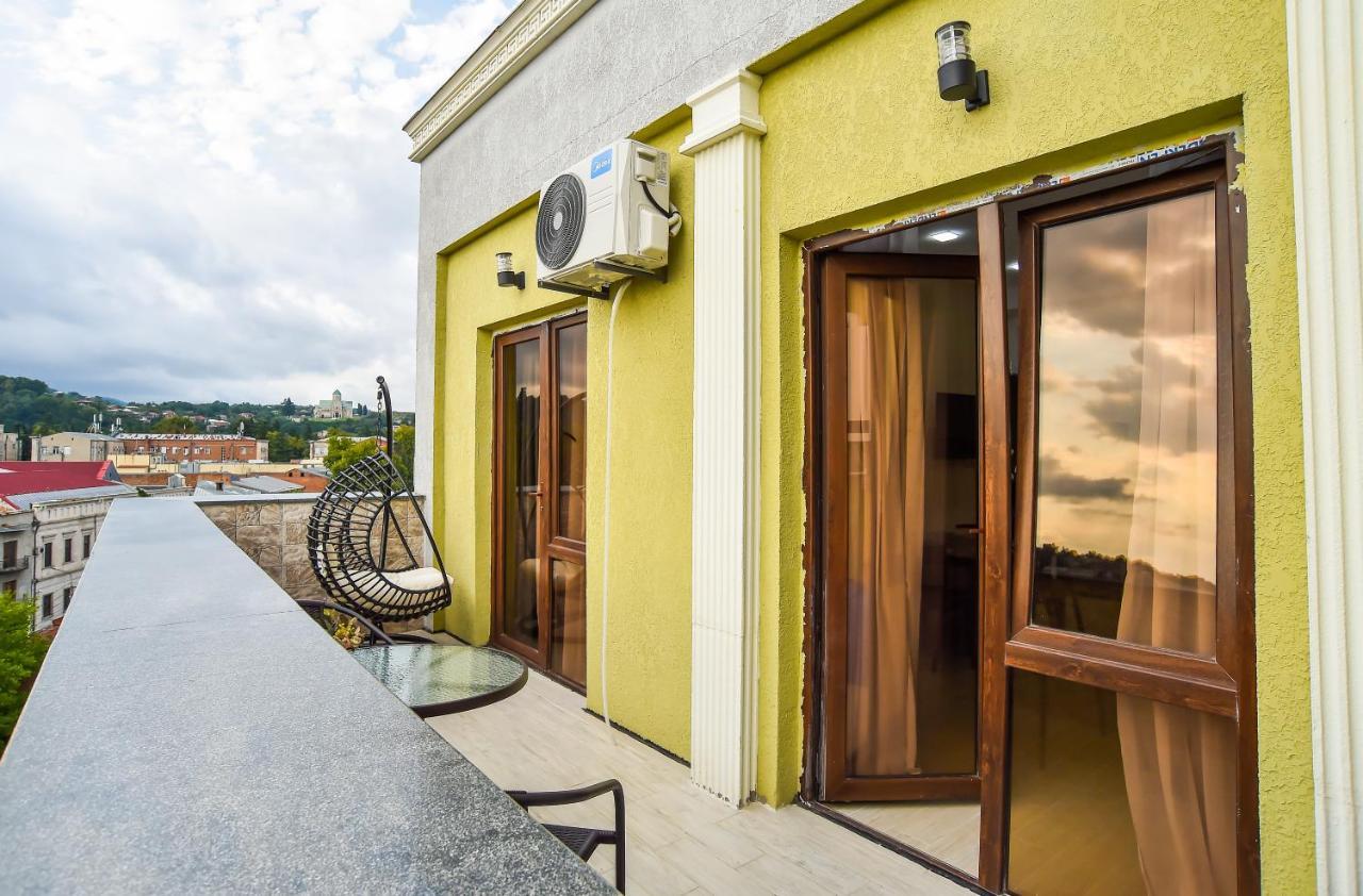 Valkhida'S Apartment Кутаиси Екстериор снимка